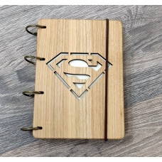 Блокнот деревяний А6 Superman проріз без напису обкладинка з натурального дерева на кільцях 60 аркушів.