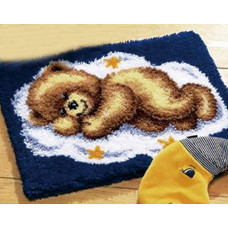 Набір для килимової вишивки килимок ведмедик спить на хмарі (основа-канва, нитки, гачок для килимової вишивки)